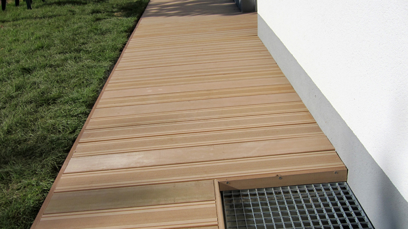 Terrasse en bois composite